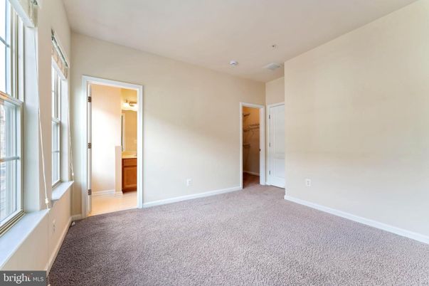 Bathroom, Empty room, Interior