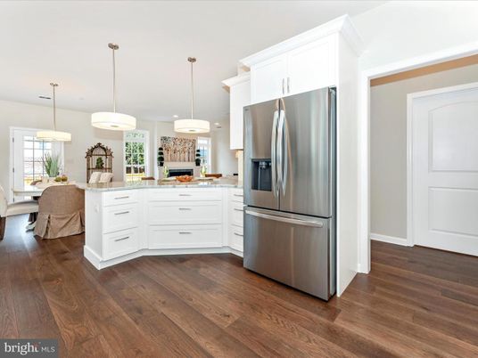 Dining room, Interior, Kitchen, Pendant Lights, Stainless Steel Appliances, Wood Texture Flooring
