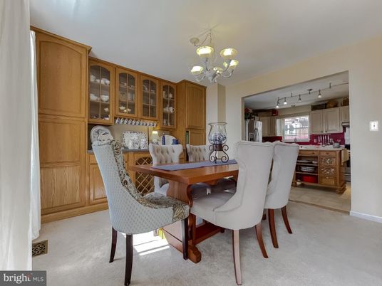 Chandelier, Dining room, Interior, Kitchen