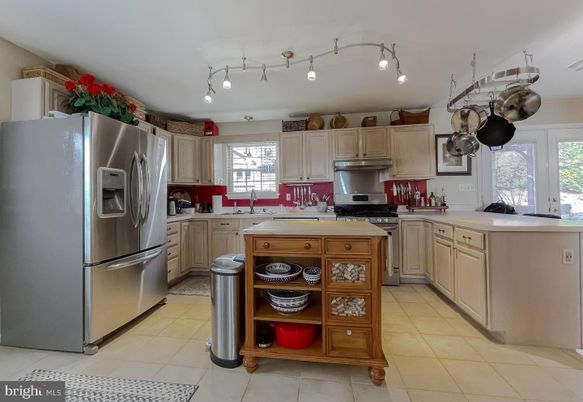 Interior, Kitchen, Stainless Steel Appliances