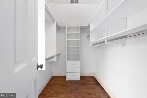 Interior, Walk-in Closets, Wood Texture Flooring