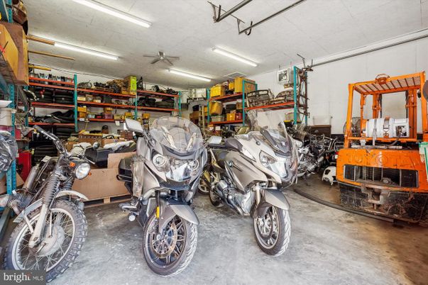 Garage, Interior, Recessed Lighting