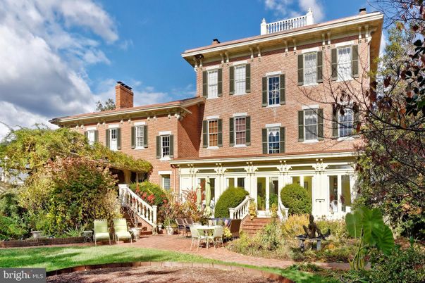 Exterior, Facade, Brick Facade, American Foursquare