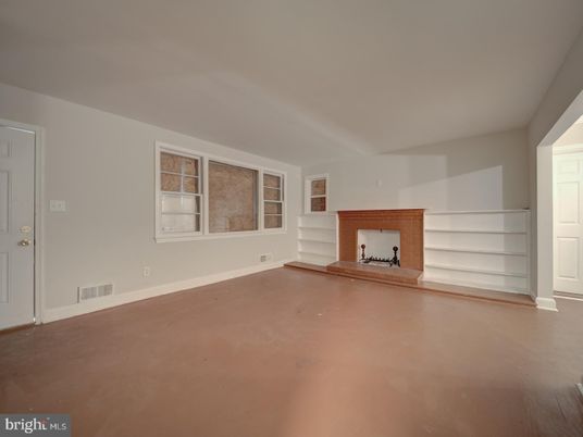 Empty room, Fireplace, Interior