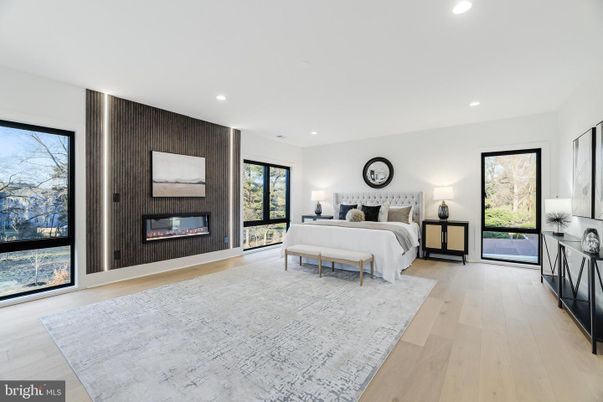 Bedroom, Fireplace, Interior, Recessed Lighting, Wood Texture Flooring