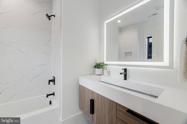 Bathroom, Interior, Marble Walls, Recessed Lighting