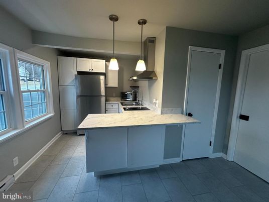 Interior, Kitchen, Pendant Lights, Stainless Steel Appliances