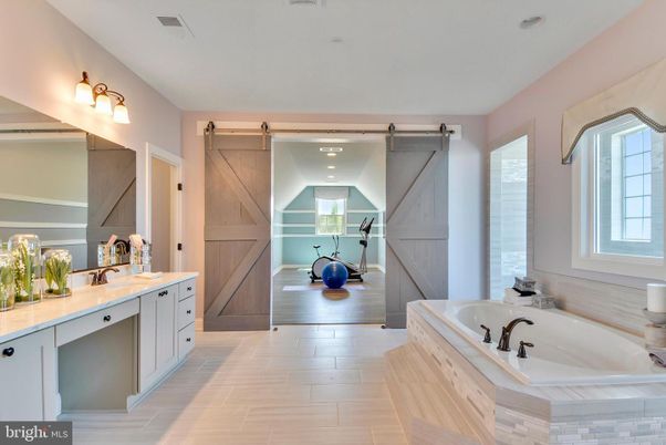 Bathroom, Interior, Recessed Lighting, Wood Texture Flooring