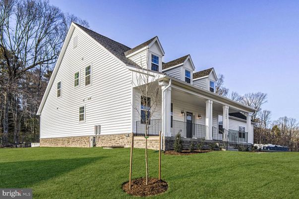 Backyard, Exterior, Facade, Farmhouse