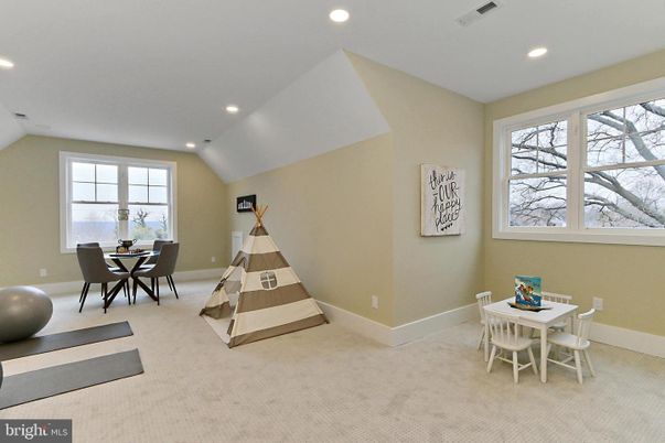 Dining room, Interior, Recessed Lighting