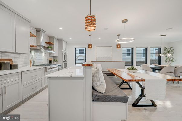 Dining room, Interior, Kitchen, Pendant Lights, Recessed Lighting