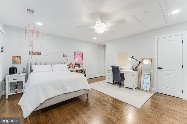 Bedroom, Home Office, Interior, Recessed Lighting, Wood Texture Flooring