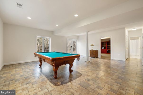 Billiard Table, Game Room, Interior, Recessed Lighting