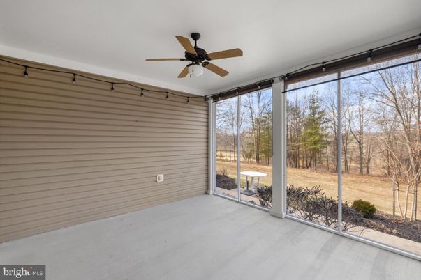 Empty room, Interior, Sun Room