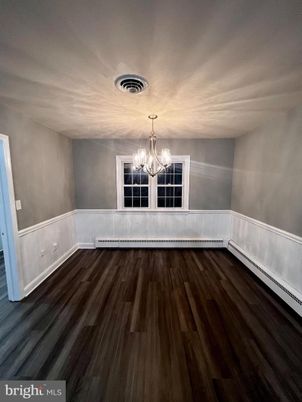 Chandelier, Empty room, Interior, Wood Texture Flooring