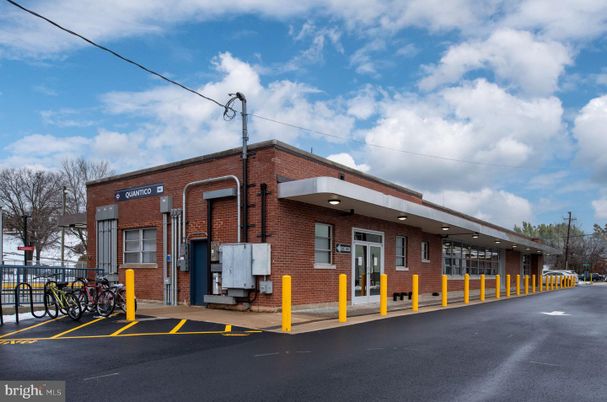 Exterior, Facade, Brick Facade, Modern