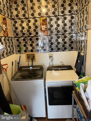 Interior, Washer