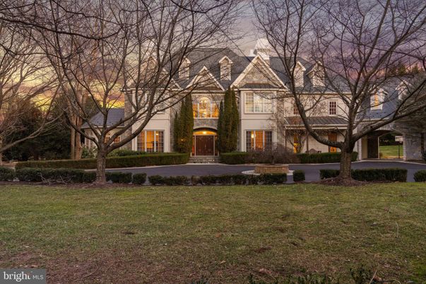 Backyard, Exterior, Facade, French Provincial