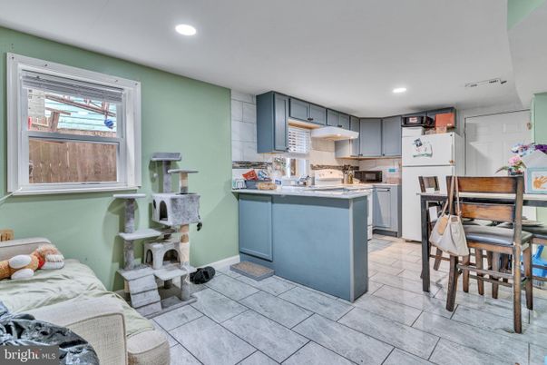 Dining room, Interior, Kitchen, Recessed Lighting