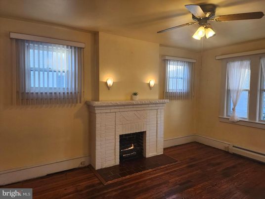 Empty room, Fireplace, Interior, Wood Texture Flooring