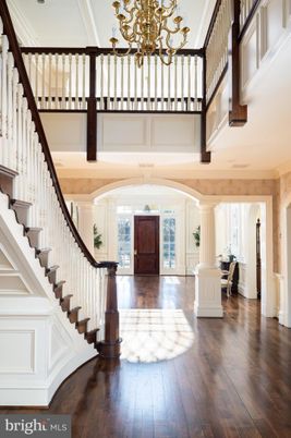 Chandelier, Interior, Wood Texture Flooring
