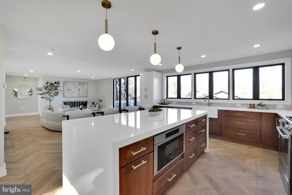 Interior, Kitchen, Living room, Pendant Lights, Recessed Lighting, Wood Texture Flooring