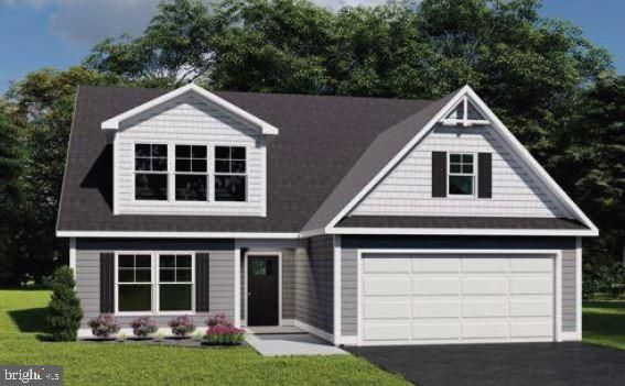 Attached, Exterior, Facade, Brick Traditional