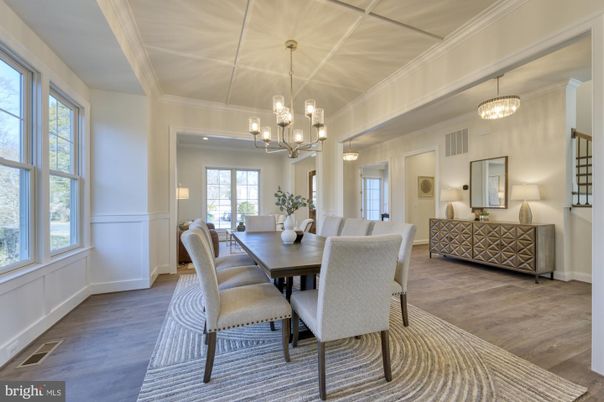 Chandelier, Dining room, Interior, Living room, Pendant Lights, Wood Texture Flooring