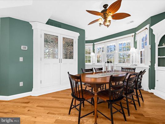 Dining room, Interior, Wood Texture Flooring