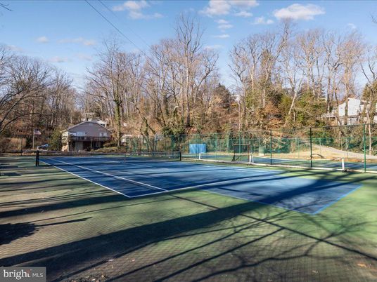 Exterior, Tennis Courts