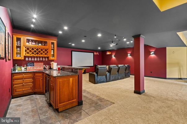 Interior, Projection Screen, Recessed Lighting, Theatre Room