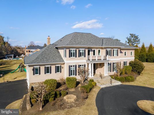 Exterior, Facade, French Provincial