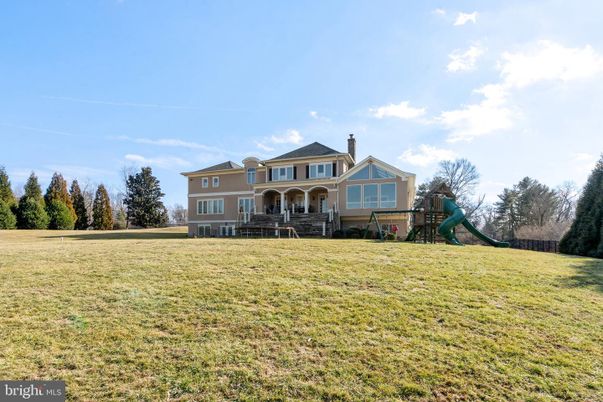 Backyard, Exterior, Playground