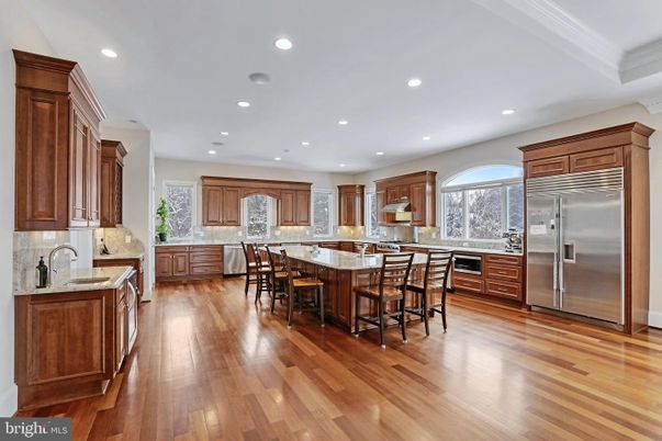 Dining room, Interior, Kitchen, Recessed Lighting, Stainless Steel Appliances, Wood Texture Flooring