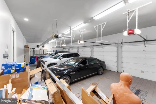 Garage, Interior, Recessed Lighting