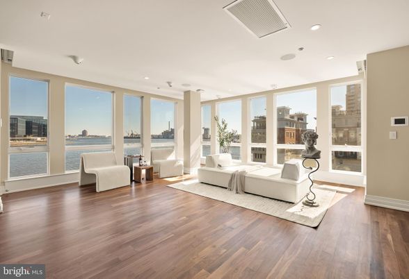 Interior, Living room, Recessed Lighting, Water, Wood Texture Flooring