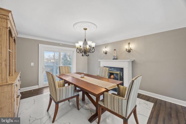 Chandelier, Dining room, Fireplace, Interior, Marble, Wood Texture Flooring