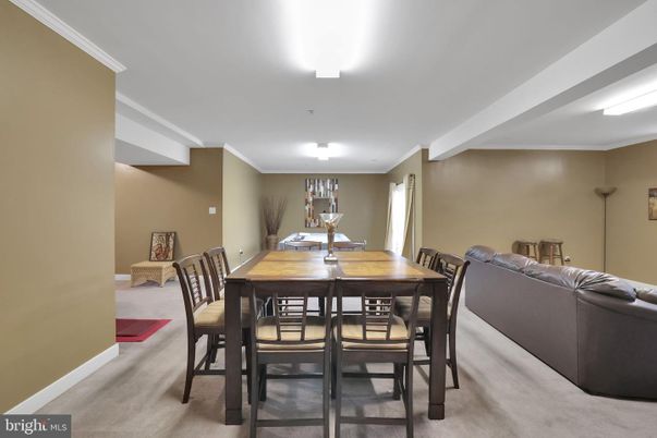 Dining room, Interior