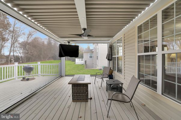 Exterior, Sun Room