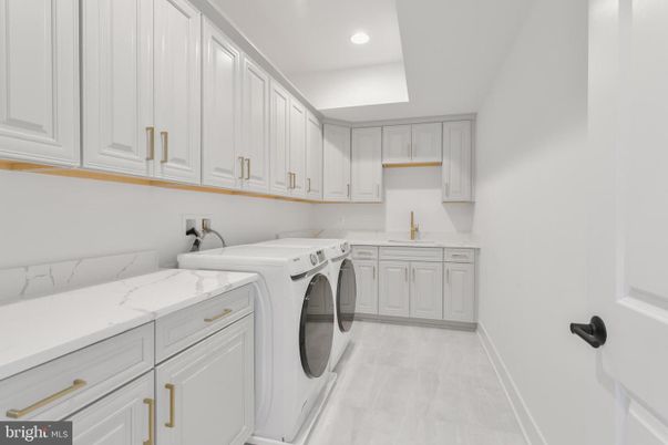 Interior, Recessed Lighting, Washer