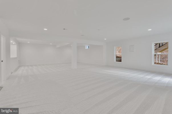 Empty room, Interior, Recessed Lighting