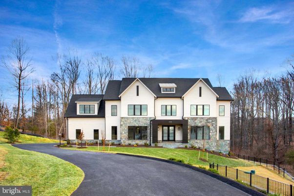 Backyard, Exterior, Facade, Farmhouse