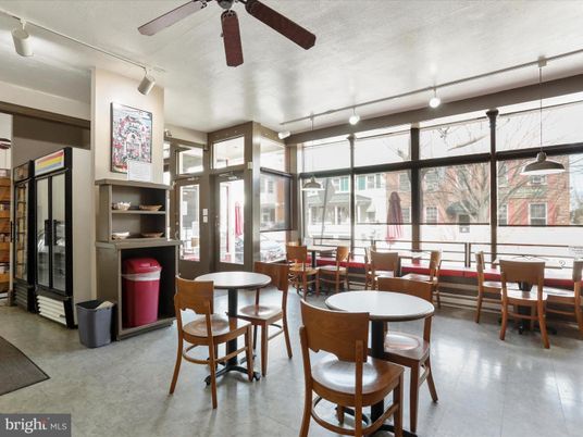 Dining room, Interior