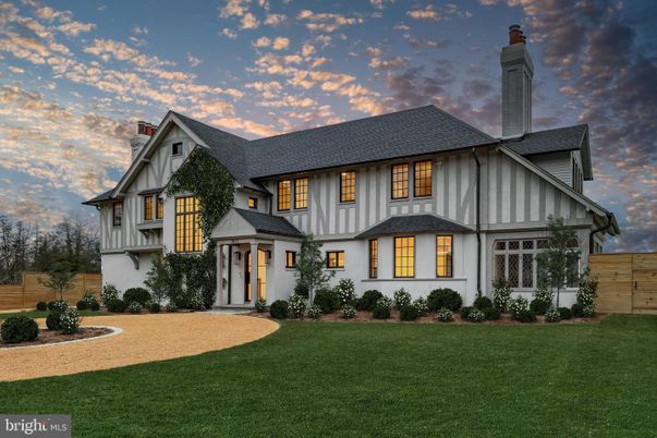 Backyard, Exterior, Facade, Farmhouse