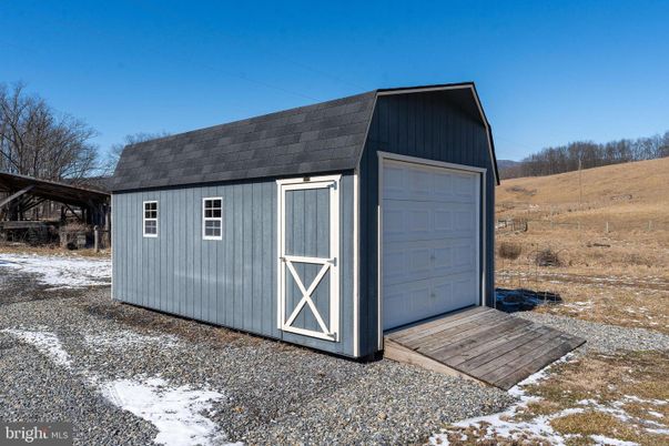 Detached Garage, Exterior
