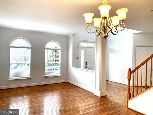 Chandelier, Empty room, Interior, Wood Texture Flooring