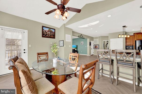 Dining room, Interior, Kitchen, Pendant Lights, Recessed Lighting, Wood Texture Flooring