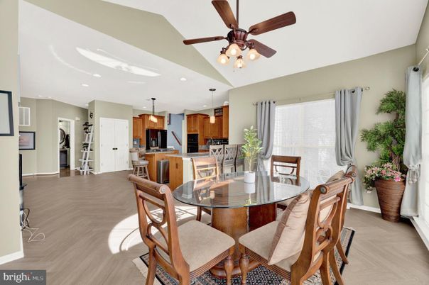 Dining room, Interior, Kitchen, Pendant Lights, Recessed Lighting, Wood Texture Flooring