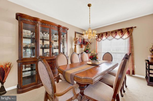 Chandelier, Dining room, Interior