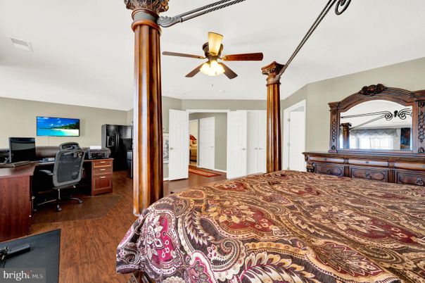 Bedroom, Home Office, Interior, Wood Texture Flooring